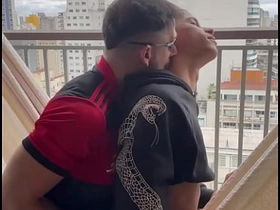 把鸡巴插进我们街区的足球婊玛丽亚 gay porn japanese handjob