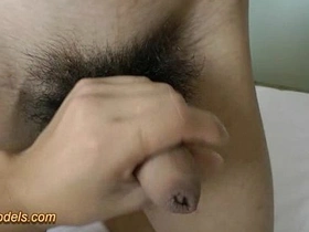 英俊瘦削男孩被绑手淫 chinese gay solo porn
