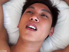 变态男孩Vahn和Rave无套狂干 japan gay teen porn