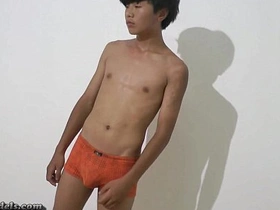 两个直男试镜 hunk japanese gay porn