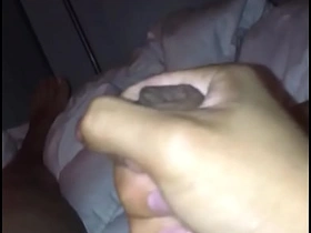 亚洲男孩睡前打飞机 japanese muscular gay porn