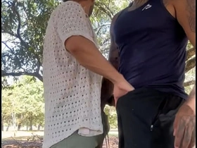 在公园里边跑边约炮 gay sex videos asian telugu