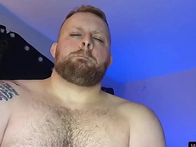 操到你脑浆空白，因为你就是个无脑骚货，除了鸡巴啥也不想 asian beard well-pleased porn