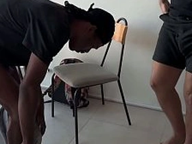 客户来询价结果被黑屌捅爆还吃了两发浓精 china chubby gay porn