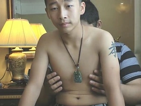 大鸡巴男孩打飞机 gay massage porn asian