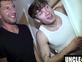 干完我们赶紧滚 Jordan Starr, Caden Dior, Blake Rivers, Lance Woods gay hunk porn asian