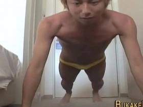亚洲小鲜肉打飞机 korean gay military porn