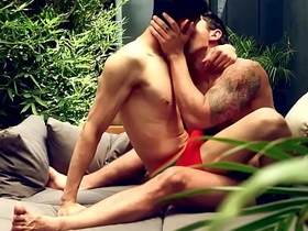 亚裔零号被白人肌肉猛男户外无套中出 asian soccer gay porn