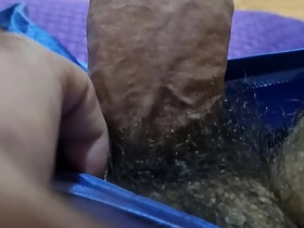 毛茸茸的骚货打飞机。跟我一起来！ hot gay family porn