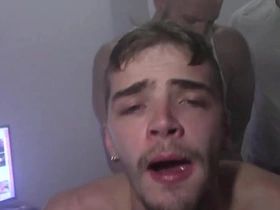 猛男爆菊把瘦0小穴灌满精液 - 无套内射 gay asian porn hot