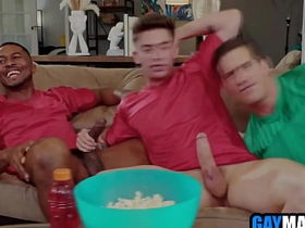 足球粉被黑白基友轮着用 chinese athlete gay porn