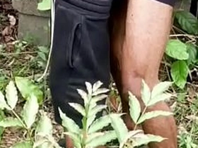 你看过两兄弟在灌木丛里交配吗？ sg jc gay porn