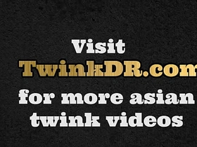 亚洲医生口完爆操小男婊子屁眼 porn gay jap
