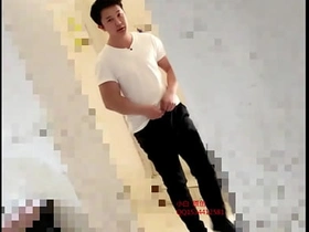 亚洲男孩厕所射精 asian transgender gay sex videos