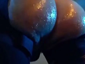 油光水滑的骚臀穿情趣内衣 myanmar blissful porn telegram channel