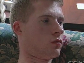 年轻Killian Logan撸出大鸡巴精液 japan school boy gay porn