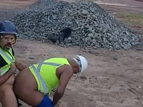 公务员在工地打炮实录 big cock asian porn gay