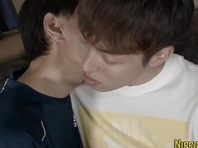 亚洲嫩基骑鸡巴射精 singapore gay porn video tumblr