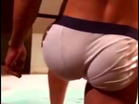 直男兄弟冲完澡让我拍他打飞机 gay korean daddy porn