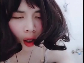 亚洲人妖女仆穿制服用大假阳具自慰 taiwan gay human nature porn