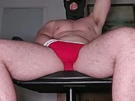 PhantomGentX穿红色Calvin Klein内裤 chairman load!肌肉猛男撸出超硬巨量精液 asian careless twink coitus videos
