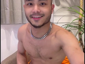 亚洲小伙儿不老实 chinese in life kin following gay porn