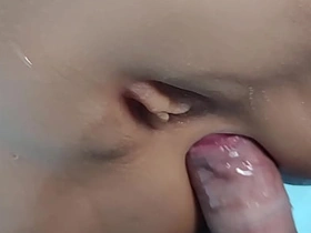 干她的屁眼。 chinese gay sauna porn