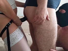 双性恋老公让朋友共享妻子 3P 男男女 假阳具肛交 第二集 编号21123 japan gay video porn