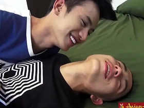 亚洲美少年-MOSS与TAEH-水中嬉戏 public gay sex videos asian